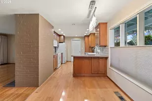 1920 NE 127th Ave, Portland, OR 97230 - Photo 10