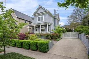121 NE Fargo St, Portland, OR 97212 - Photo 2