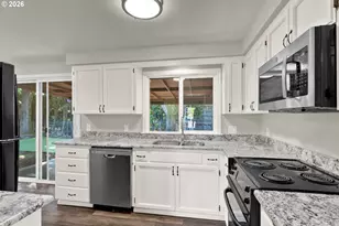 5423 Basin St S, Salem, OR 97306 - Photo 12