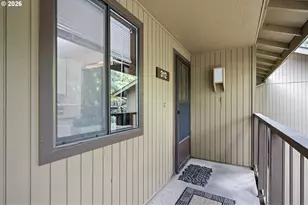 312 Hunington Ave, Eugene, OR 97405 - Photo 2