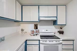 312 Hunington Ave, Eugene, OR 97405 - Photo 8
