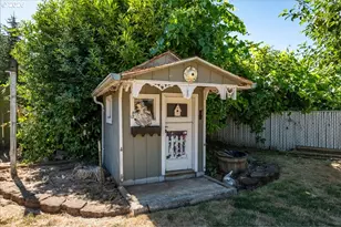 1012 S Water St, Silverton, OR 97381 - Photo 40
