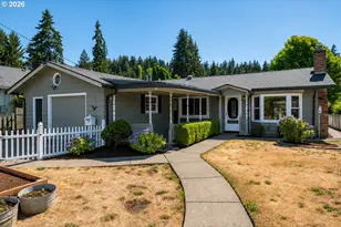 1012 S Water St, Silverton, OR 97381 - Photo 2