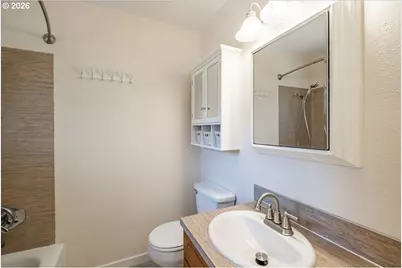 1012 S Water St, Silverton, OR 97381 - Photo 22