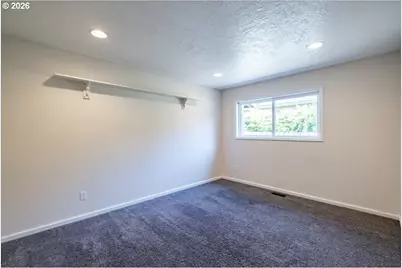 1012 S Water St, Silverton, OR 97381 - Photo 24