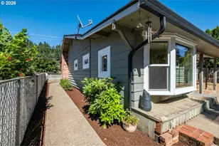 1012 S Water St, Silverton, OR 97381 - Photo 32