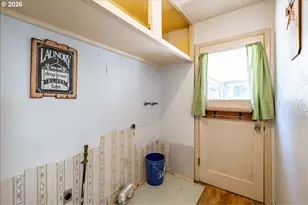 1012 S Water St, Silverton, OR 97381 - Photo 18