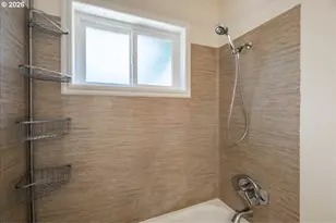 1012 S Water St, Silverton, OR 97381 - Photo 22