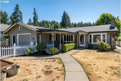 1012 S Water St, Silverton, OR 97381 - Photo 2