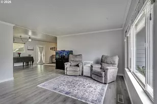 1495 SE Evelyn Ct, Gresham, OR 97080 - Photo 6