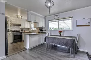 1495 SE Evelyn Ct, Gresham, OR 97080 - Photo 12