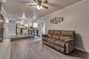 1495 SE Evelyn Ct, Gresham, OR 97080 - Photo 10