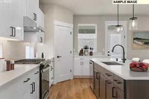 5957 SE 73rd Ave, Hillsboro, OR 97123 - Photo 4