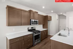 9150 SW Vermillion Dr, Tualatin, OR 97062 - Photo 8