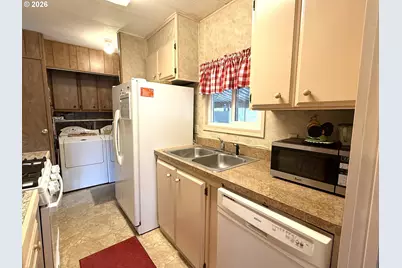 955 NE Mill St #A7, Waldport, OR 97394 - Photo 10