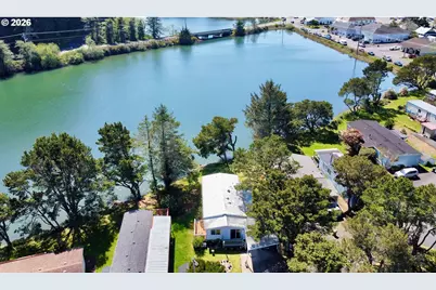 955 NE Mill St #A7, Waldport, OR 97394 - Photo 36