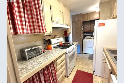 955 NE Mill St #A7, Waldport, OR 97394 - Photo 8