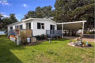 955 NE Mill St #A7, Waldport, OR 97394 - Photo 4