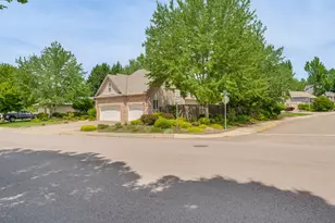 2255 NW Horizon Dr, McMinnville, OR 97128 - Photo 40