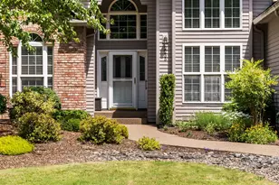 2255 NW Horizon Dr, McMinnville, OR 97128 - Photo 2