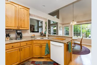 2255 NW Horizon Dr, McMinnville, OR 97128 - Photo 14