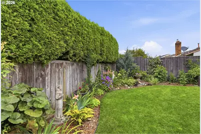 2402 SE Balboa Dr, Vancouver, WA 98683 - Photo 34