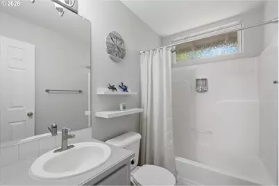 3001 N Center St, Newberg, OR 97132 - Photo 20