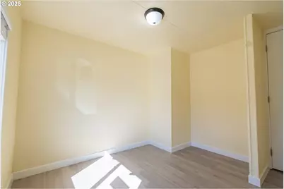 2031 NE Kennedy Cir #29, Keizer, OR 97303 - Photo 8