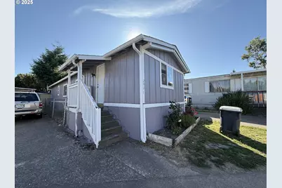 2031 NE Kennedy Cir #29, Keizer, OR 97303 - Photo 1