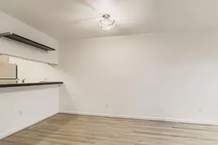 1535 SW Clay St, Portland, OR 97201 - Photo 8