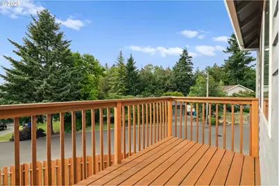 10722 SE Lexington St, Portland, OR 97266 - Photo 36