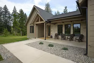312 Little Valley Ln, Castle Rock, WA 98611 - Photo 4