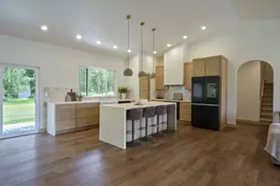 312 Little Valley Ln, Castle Rock, WA 98611 - Photo 6