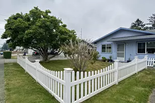 713 Pioneer Rd, Brookings, OR 97415 - Photo 1