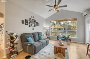 4555 Summerlinn Way, West Linn, OR 97068 - Photo 10