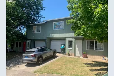 424/ 426 NE Miguel St, Roseburg, OR 97470 - Photo 1