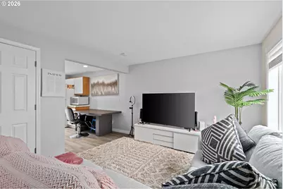 18220 SE Pine St, Portland, OR 97233 - Photo 4