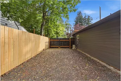 21637 SE Ash St, Gresham, OR 97030 - Photo 16