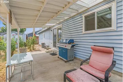 552 SE 32nd Ave, Hillsboro, OR 97123 - Photo 24