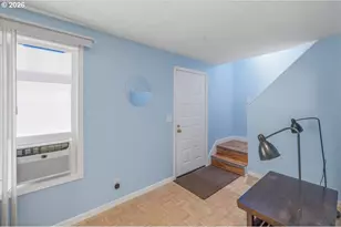 552 SE 32nd Ave, Hillsboro, OR 97123 - Photo 4