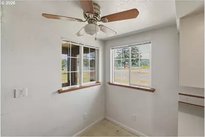 1290 Riggs Hill Rd, Sweet Home, OR 97386 - Photo 12