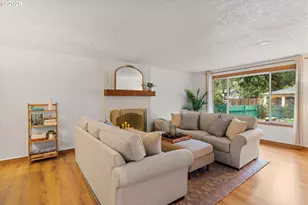 5271 Chinook Ct, Lake Oswego, OR 97035 - Photo 2