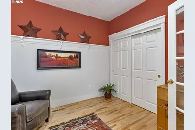 210 NE 5th St, Gresham, OR 97030 - Photo 20