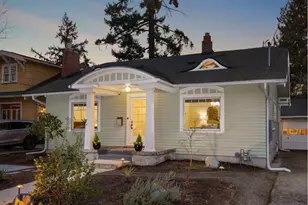 4203 NE 32nd Pl, Portland, OR 97211 - Photo 2