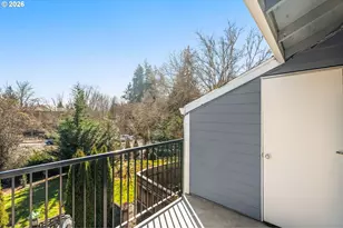 10820 SW Meadowbrook Dr, Portland, OR 97224 - Photo 22