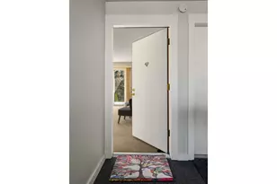 10820 SW Meadowbrook Dr, Portland, OR 97224 - Photo 4