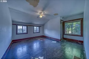 1090 Fir Ave, Reedsport, OR 97467 - Photo 22