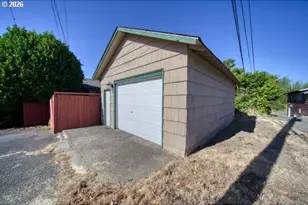 1090 Fir Ave, Reedsport, OR 97467 - Photo 32
