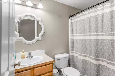 6074 Pebble Ct, Springfield, OR 97478 - Photo 34