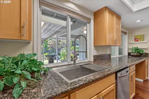 10160 SW Century Oak Dr, Tigard, OR 97224 - Photo 12